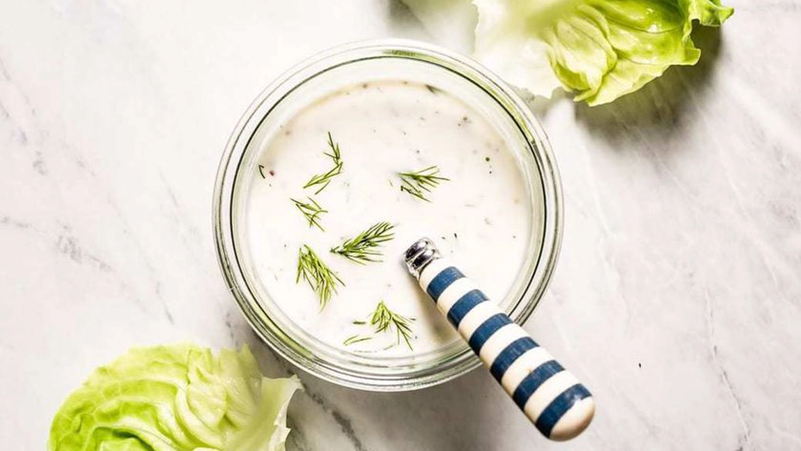 Dressing pentru salate, pe bază de iaurt