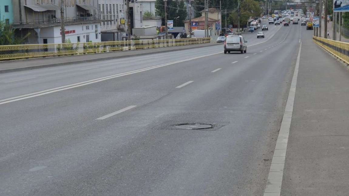 Atenție, șoferi! Două mari pasarele intră în reparații. Circulația rutieră va fi modificată radical în Bucium și în Alexandru cel Bun!