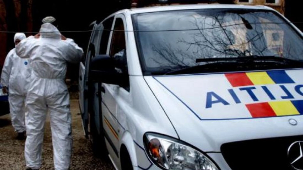 Moarte suspectă la Iaşi. Bărbat mort, găsit în curtea casei, în acelaşi loc unde a decedat soţia sa în urmă cu şase ani