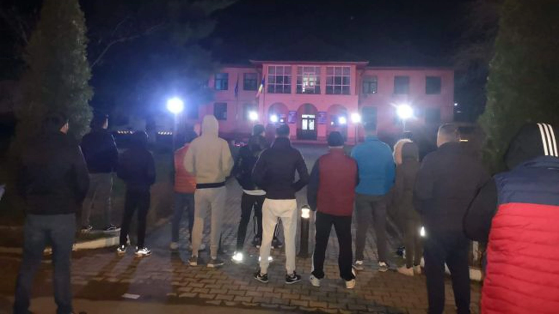 Proteste în Craiova! Oamenii sunt nemulţumiţi de faptul că oamenii au fost trimişi în carantină