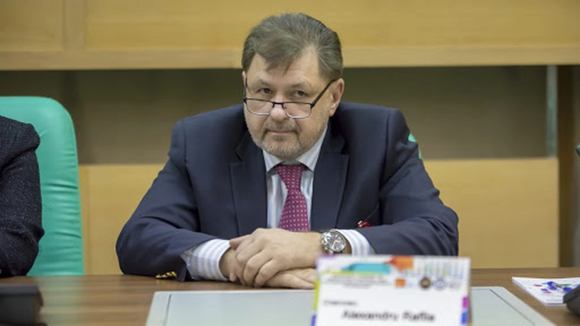 Medicul Alexandru Rafila oferă explicații pentru afirmația „masca de protecție și în casă“: „A fost interpretată tendențiosׅ“