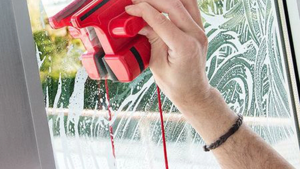 6 lucruri pe care nu trebuie să le curățați niciodată cu un produs de curățat geamuri