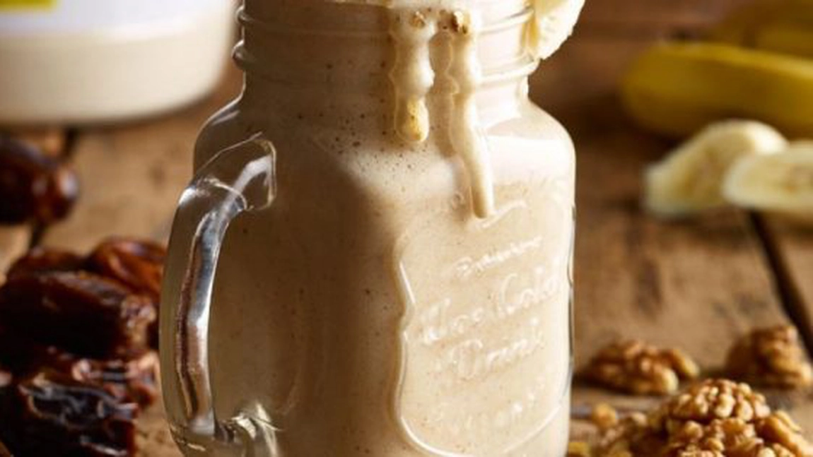 Cum să-ţi iei doza săptămânală de sănătate - Prepară această băutură din nuci
