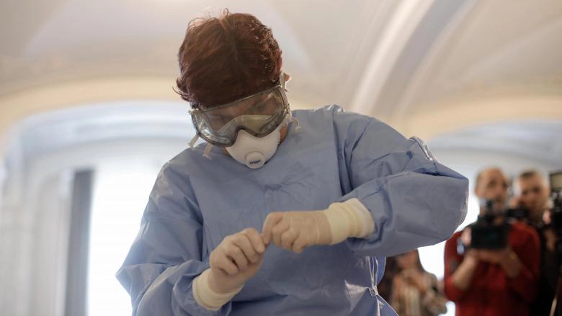 Semnal e alarmă tras de un expert american! Trebuie să ne pregătim şi de valul doi al virusului