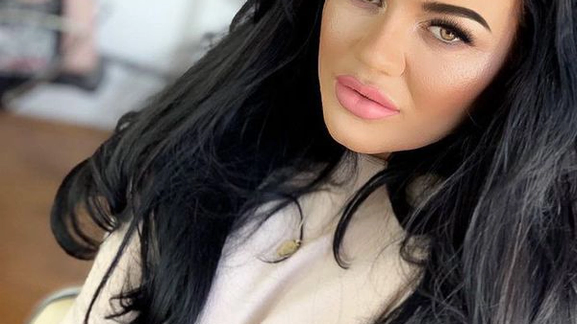 Cum arată Carmen de la Sălciua după ce a slăbit. S-a fotografiat în colanți și... - FOTO
