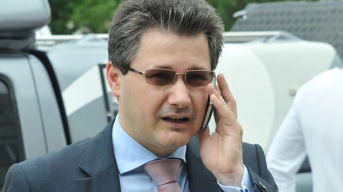 Rectorul Universității Politehnica București: „Am inventat un nou tip de dezinfectant eficient împotriva coronavirus“