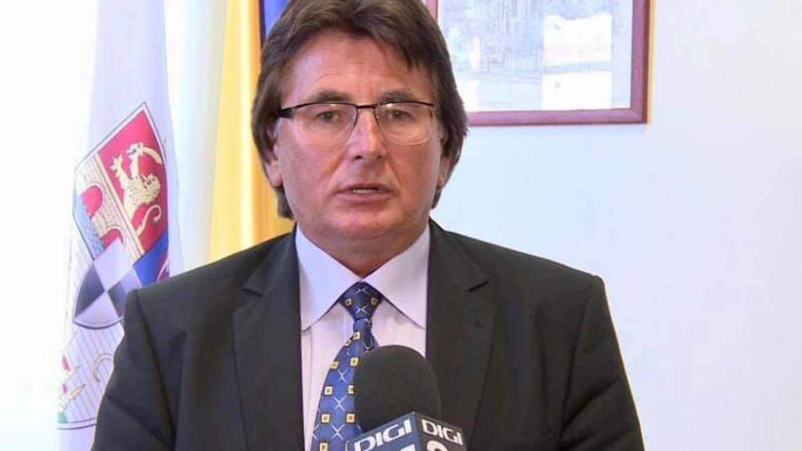 Nicolae Robu și-a anunțat demisia din fruntea PNL Timiș prin SMS