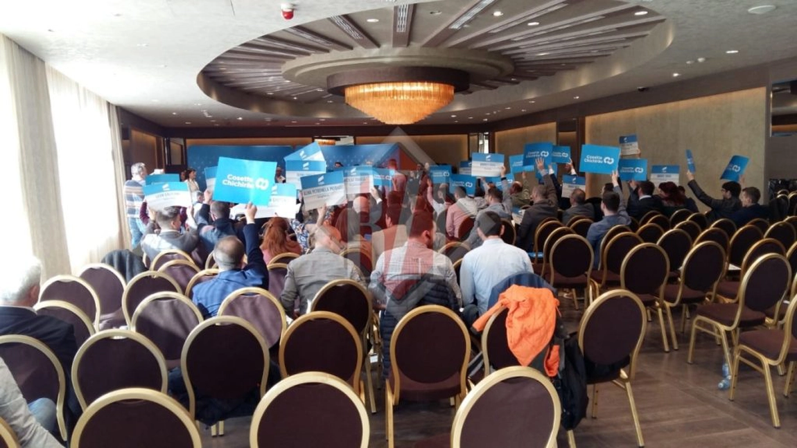 Ce panaramă! USR Iași nu are candidați pentru toate comunele județului. Lansare cu o mână de candidați la alegerile locale - FOTO