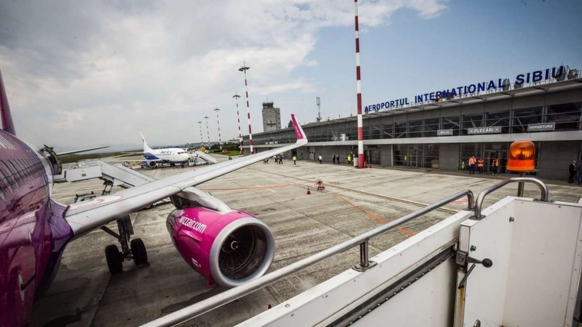 Alertă la Sibiu, după ce un avion cu 90 de persoane din zona roșie a aterizat pe Aeroport