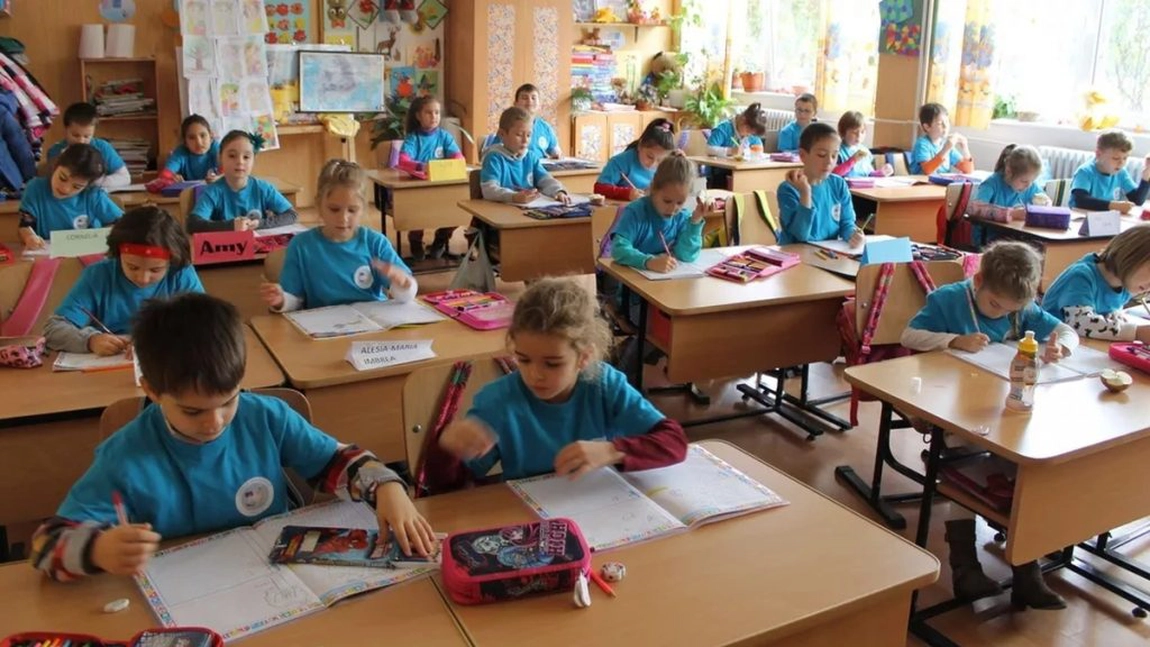 Aproximativ două mii de copii înscriși la clasa pregătitoare, la Iași, după doar câteva zile. Care sunt cele mai căutate școli
