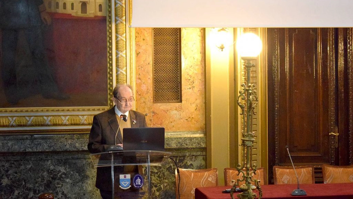 Acad. Gheorghe Păun a făcut o incursiune din trecut în prezent, de la puterea cuvintelor în formarea neamurilor la riscurile corectitudinii politice și inteligenței artificiale