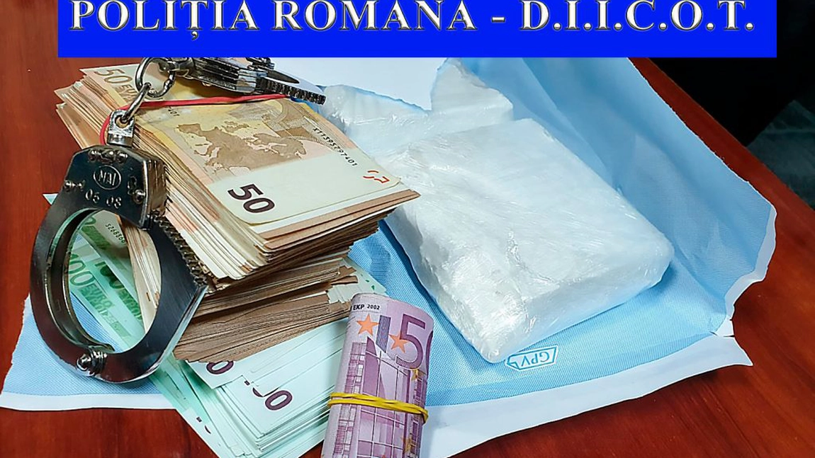 Firmă de transport, paravan pentru afaceri de sute de mii de euro! Peste un kilogram de cocaină a ajuns pe mâna patronilor! 