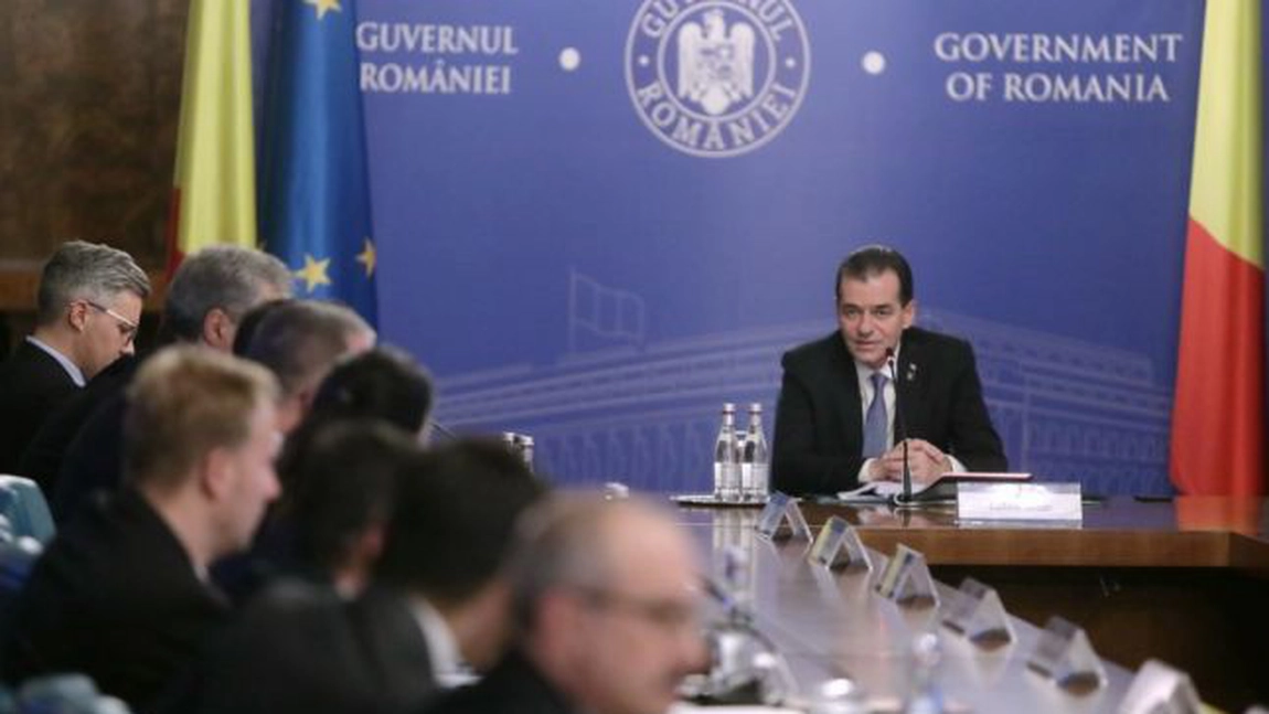 Guvernul a decis: Părinții care lucrează de acasă nu vor primi zile libere plătite, pentru a sta cu copiii - VIDEO