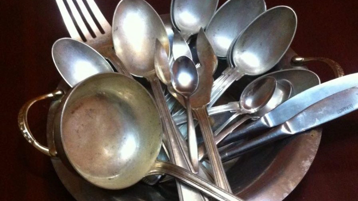 Pune o bilă din aluminiu într-o oală cu apă clocotită! Iata ce poti face folosind aceasta metoda!