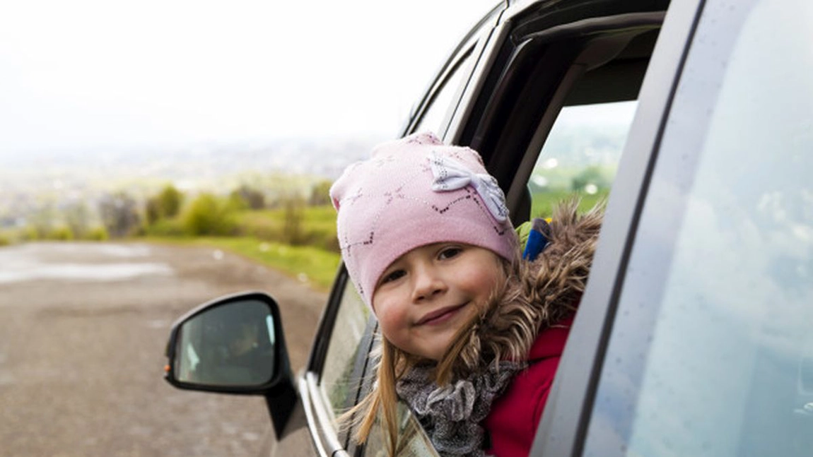 O familie a fost amendată pentru că i-a mințit pe polițiști. Fiica i-a dat de gol