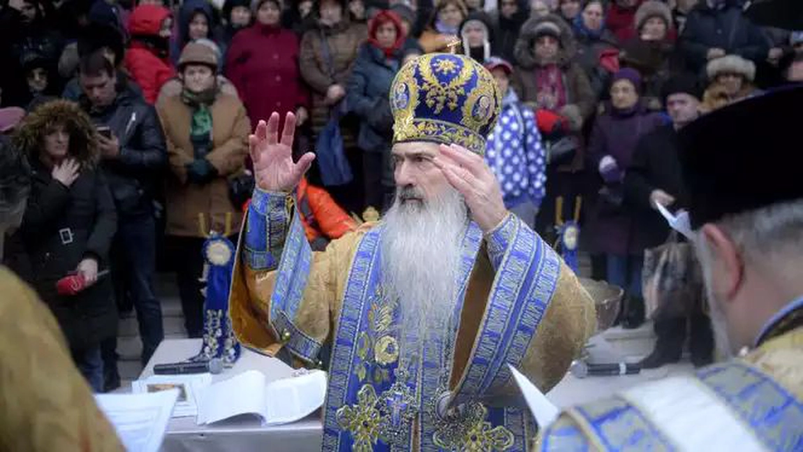 Arhiepiscopia Tomisului anunță slujbe de Sfântul Andrei la peşteră, şi în biserici!