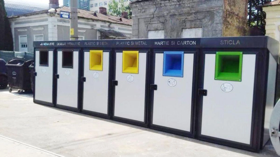 Hainele pot fi aruncate în platforme special montate în oraș! Investițiile ajung la 1 milion de euro