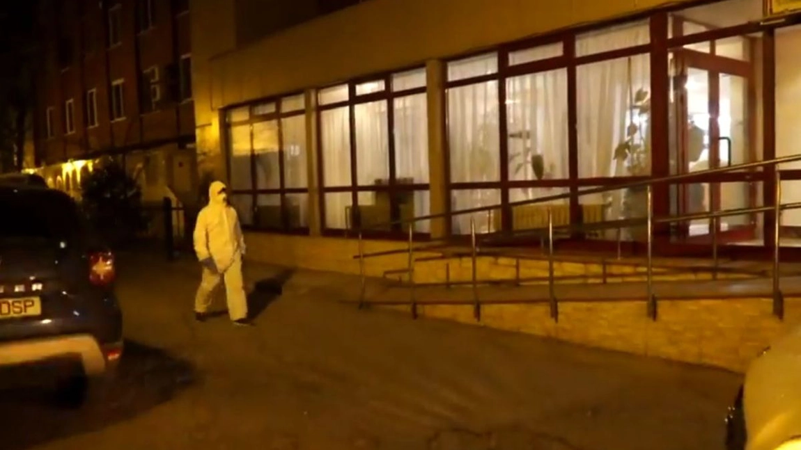 Au crezut că scapă, dar au fost băgați în carantină! Sute de ieșeni veniți din străinătate vor petrece următoarele 14 zile închiși