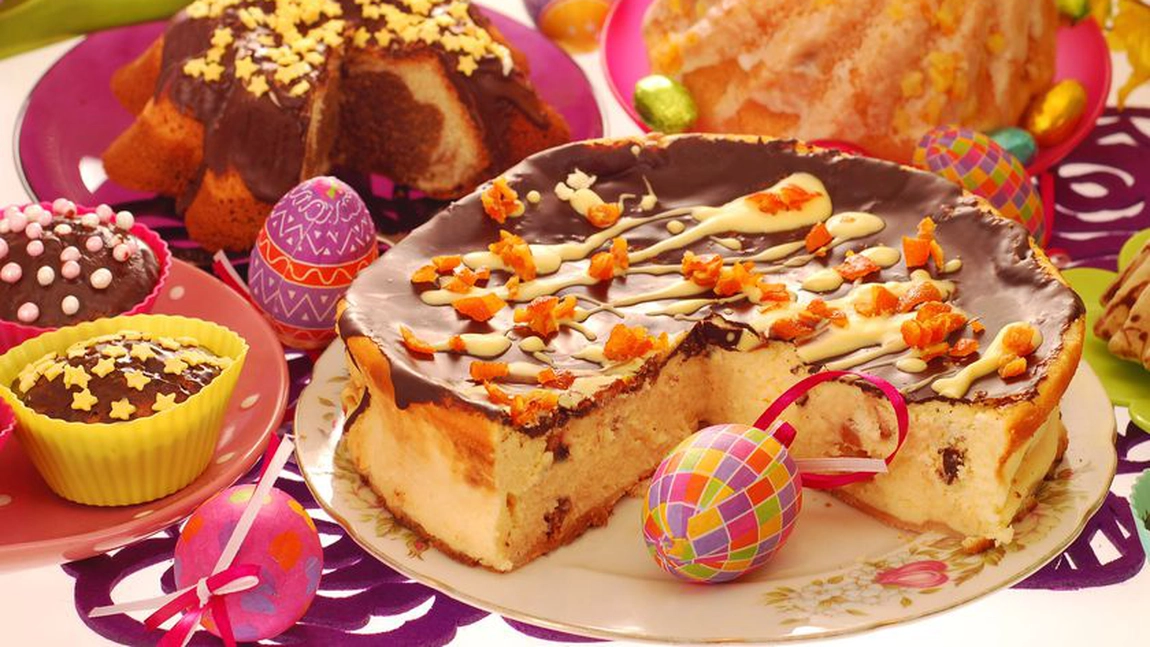 Reţetă de pască cu merişoare, glazurată cu ciocolată