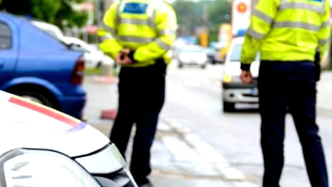 Polițiștii au intervenit la mai multe solicitări. Iată de ce au sunat ieșenii la 112