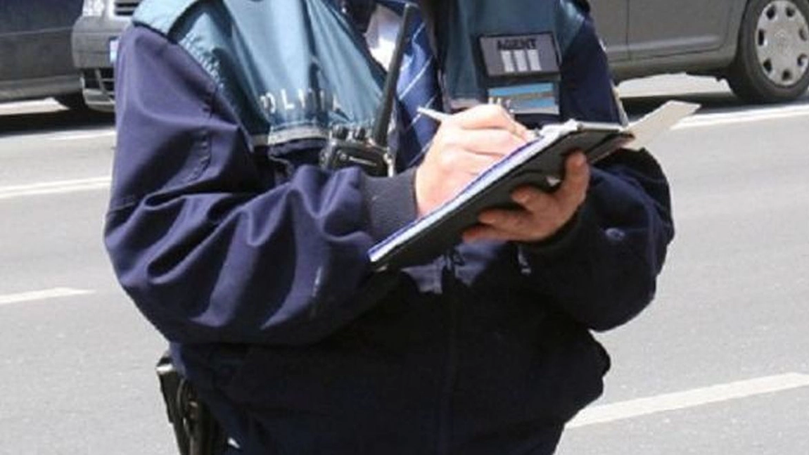 Exclusiv! Poliția ieșeană, obligată să plătească daune morale după stricarea unei petreceri! Un bărbat trebuie să primească despăgubiri de peste 1.000 de euro!