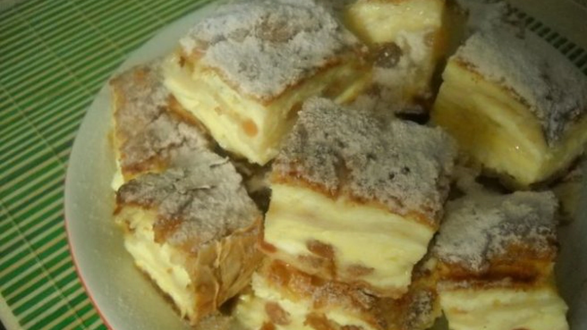 Cum se face prăjitura cu gris, lămâie şi iaurt