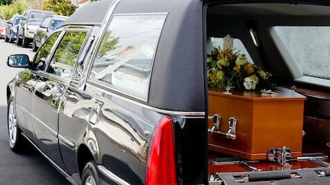 Dramă în familia unui ieșean plecat la muncă în Spania! Bărbatul a fost găsit mort într-o baracă abandonată! Autoritățile ieșene refuză să îl declare mort!