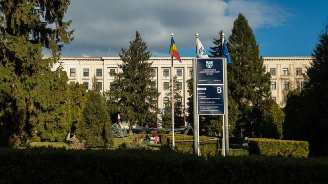 Profesorii de la Facultatea de Economie a Universității 
