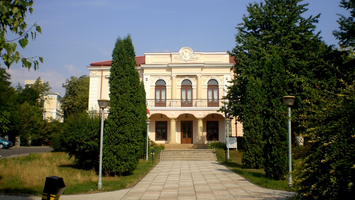 Festivalul copilăriei, în pregătire la Muzeul Național al Literaturii Române Iași! Copiii de toate vârstele sunt invitați să deseneze șotroane pe teme literare, pe hârtie sau pe asfalt