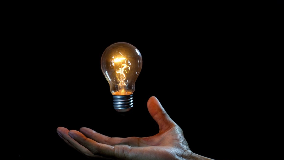 Cine a inventat becul? Adevărul despre inventatorul becului