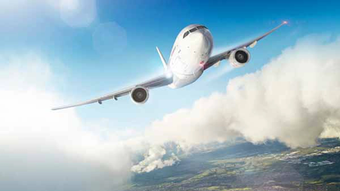 MAE anunţă că 140 de români au fost repatriaţi sâmbătă din Cipru, cu o cursă aeriană specială