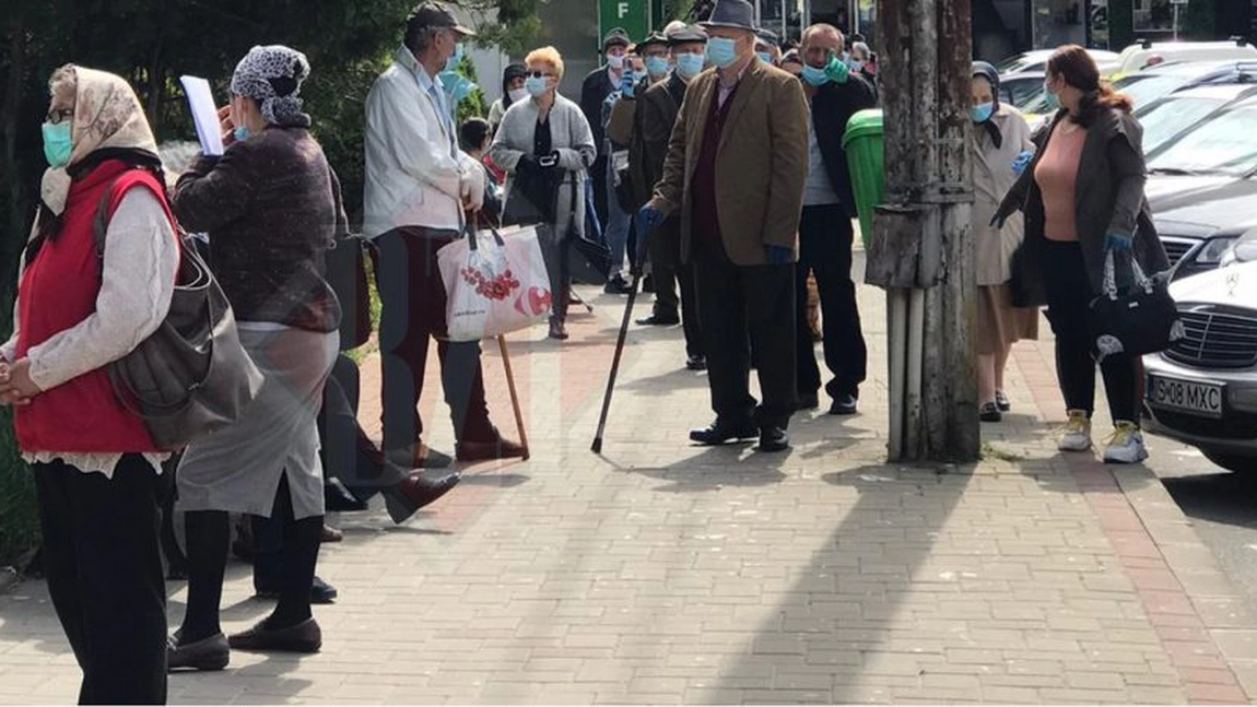 56.400 de ieșeni vor primi gratuit măști de protecție de la Ministerul Sănătății. Peste 2 milioane de bucăți vor fi distribuite la beneficiarii cu venituri reduse din județul Iași pentru a se proteja de virusul COVID-19