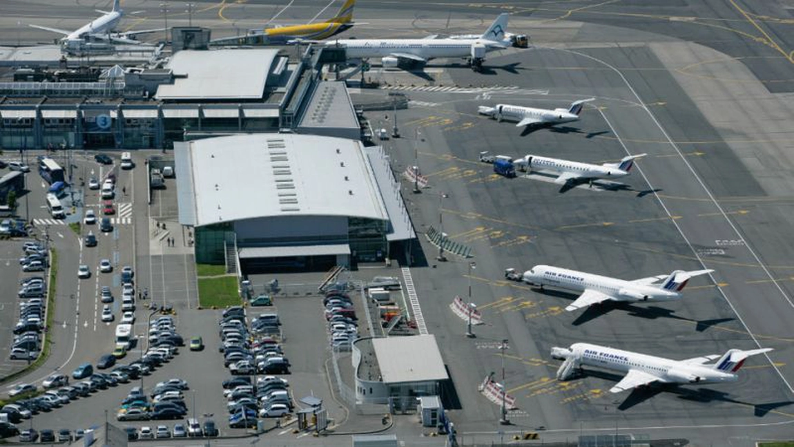 „Lista neagră” a aeroporturilor unde te poţi infecta cu coronavirus