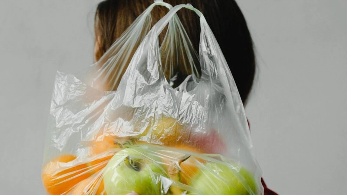 Un mod inedit de a-ti face reclama, foloseste pungi plastic sau biodegradabile