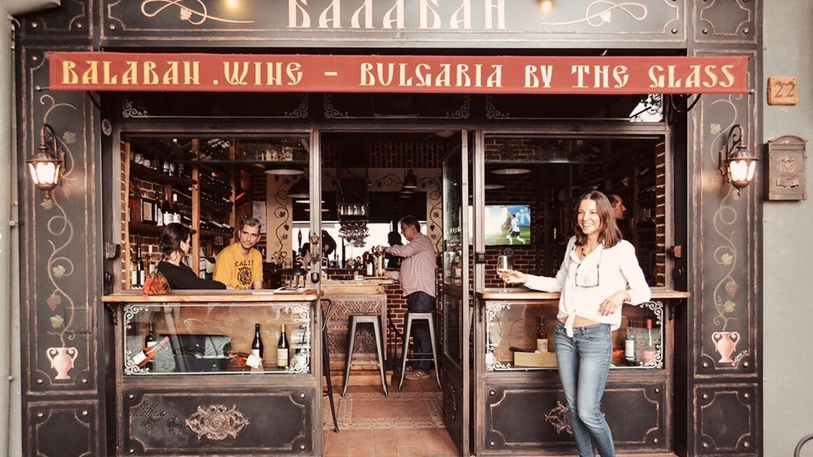 Bulgarii anunță când redeschid barurile, restaurantele și cafenelele