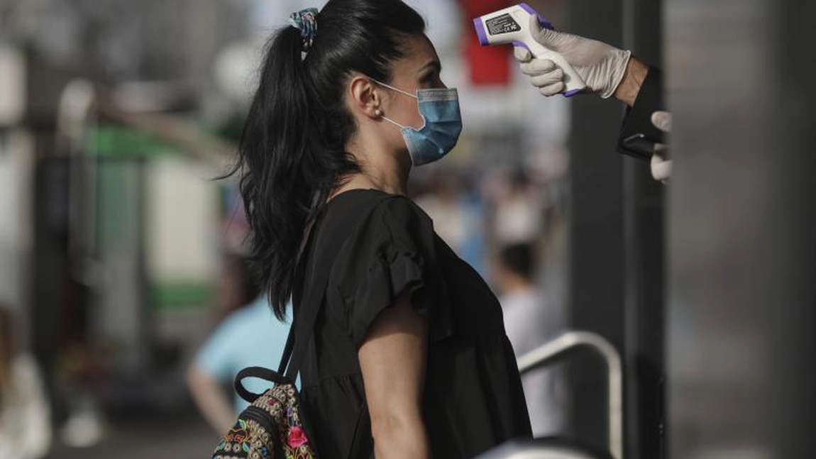 Niciun elev cu temperatură peste 37,3 grade în Iași, la Bacalaureat