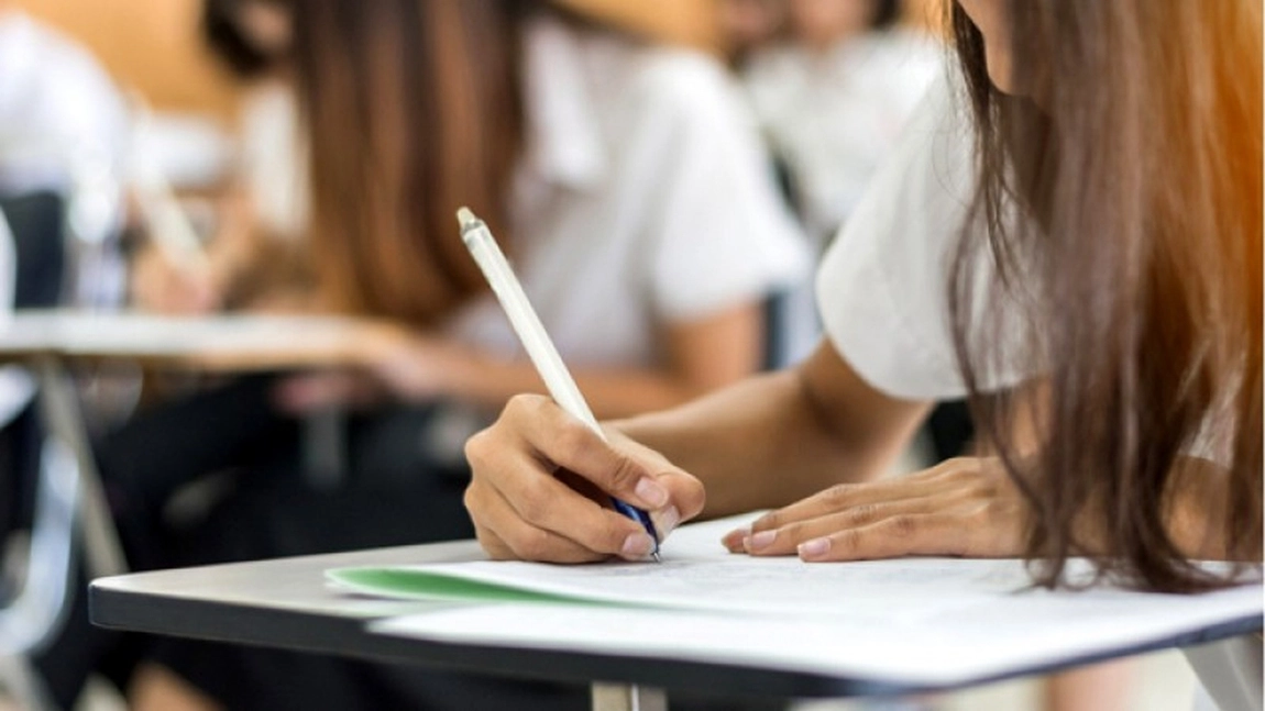 Evaluarea Națională 2020 continuă astăzi, 17 iunie, cu proba scrisă la Matematică! Ce reguli trebuie să respecte candidații