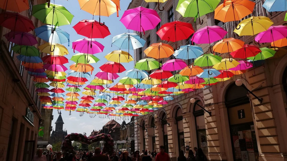 Muzeul Municipal „Regina Maria” Iași celebrează noul concept al „Festivalului cu umbrele”