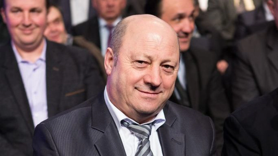 Soluția penibilă a unui primar pentru a scăpa de COVID-19:„Băgăm viruşii în conducte şi îi gazăm!“