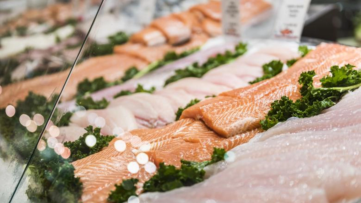 Supermarketurile din Beijing nu mai vând somon de frica Coronavirus