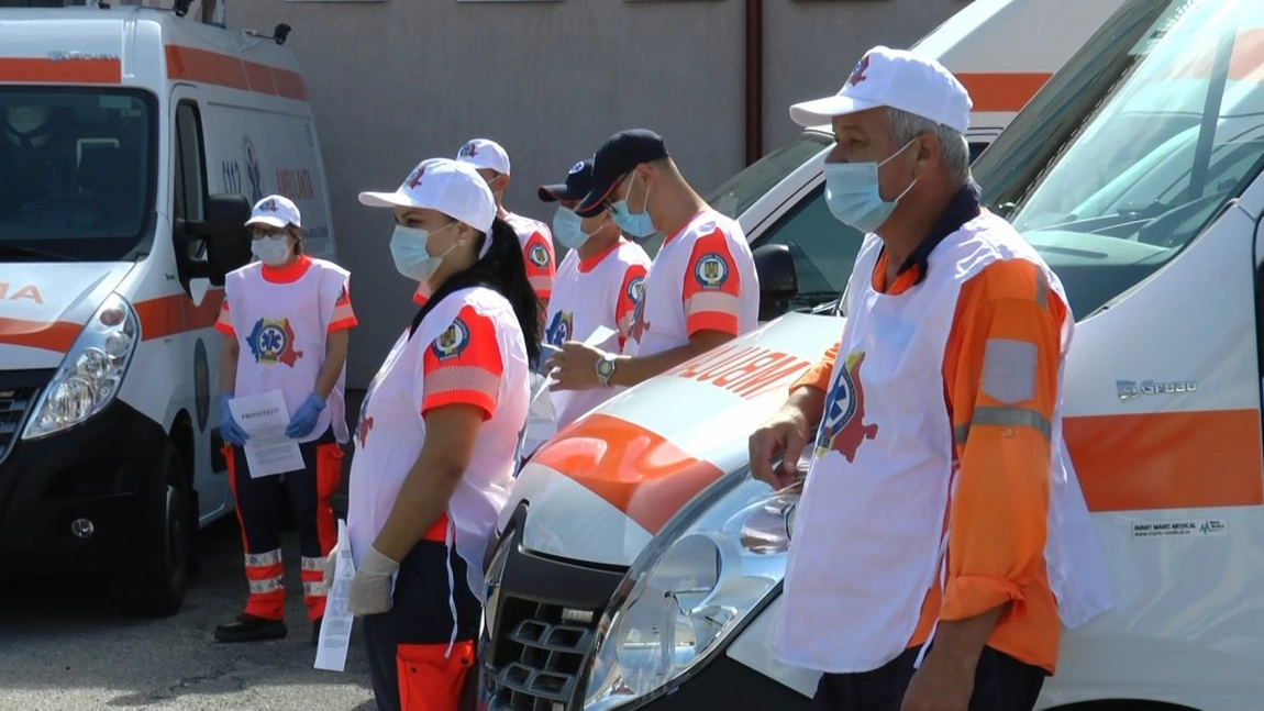 Spor de risc de 2.500 de lei pentru ambulanțieri și personalul paramedical