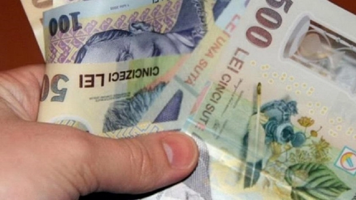Se dau bani pentru plata salariilor! Salvare pentru companiile care au activitatea restricționată în continuare din cauza pandemiei COVID-19. Statul va acoperi diferențele salariale