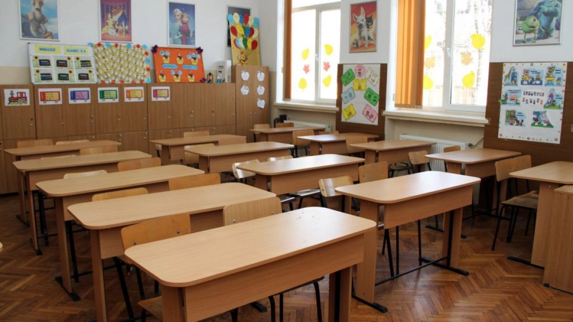 Profesoară depistată cu COVID-19 la Evaluarea Naţională 2020 de la Iaşi. Cadrul didactic preda la Richard Wurmbrand din Iași - EXCLUSIV!