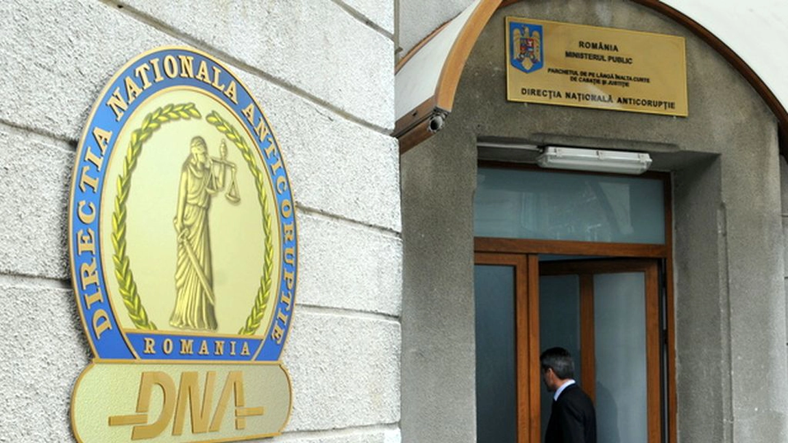 Primarul din Agigea şi secretara Primăriei, trimişi în judecată de DNA Constanţa pentru fapte de corupție