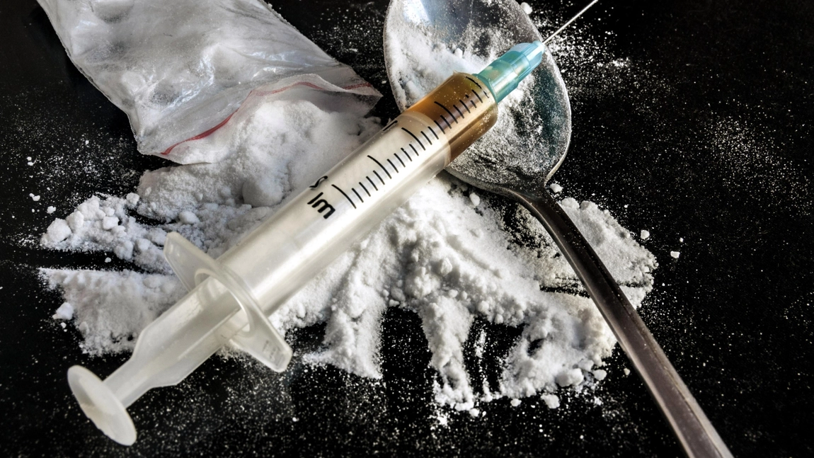 Cât plătesc VIP-urile Iașului pentru drogul preferat. Cocaina și heroina au cele mai piperate prețuri! Cu cât se vând cele mai cunoscute stupefiante