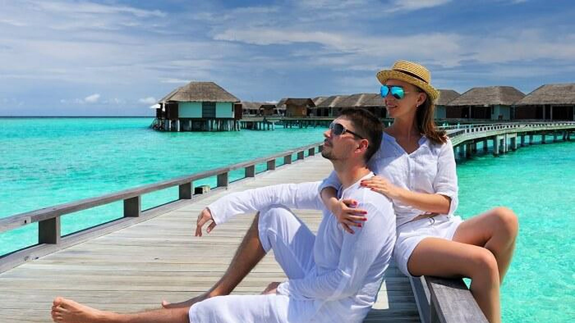 Insulele Maldive se redeschid pentru bogaţii lumii. Când vor primi şi primii turişti