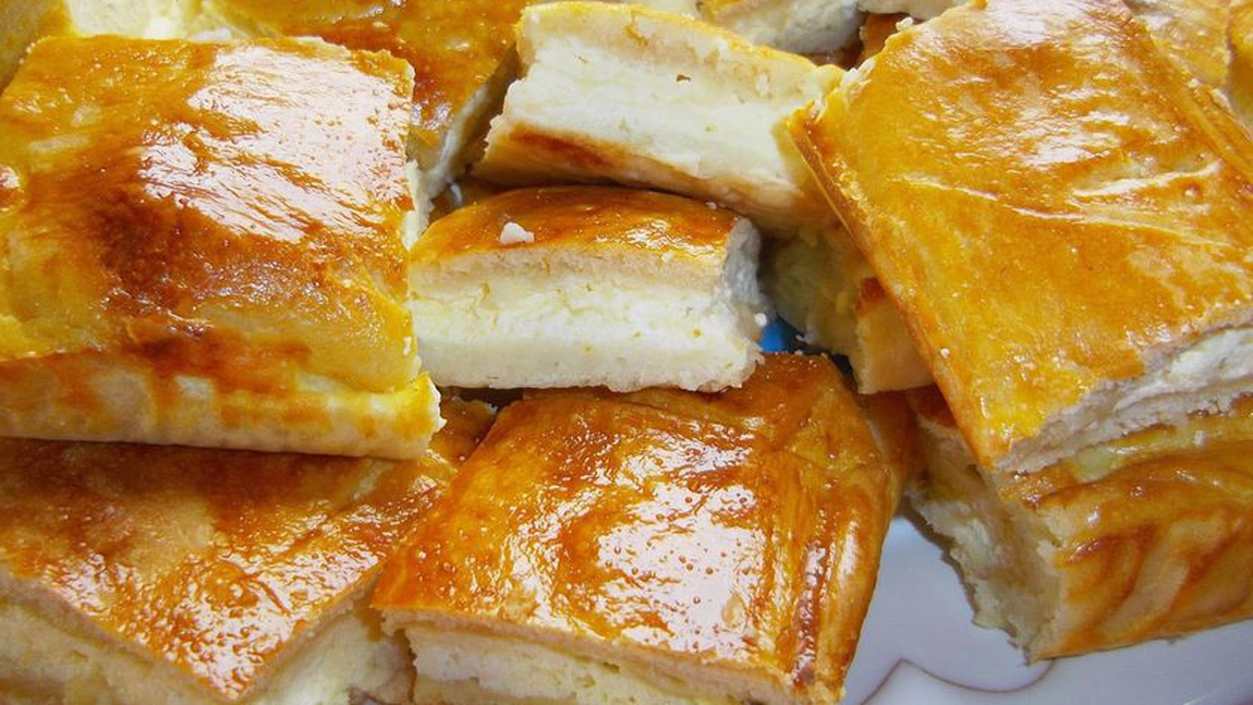 Ingrediente pentru plăcintă dobrogeană