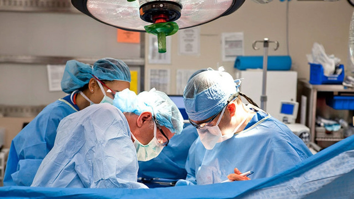Încă un transplant de cornee realizat de medicii de la Clinica de Oftalmologie - VIDEO/ UPDATE