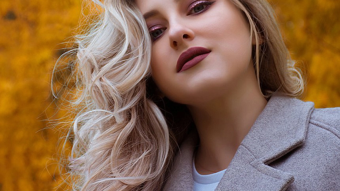 O fosta videochatista face marturisiri despre ce se intampla in spatele usilor inchise!