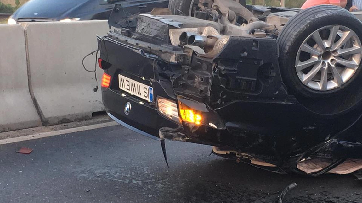 Accidente rutiere în Iaşi! Două accidente şi patru victime! Un motociclist a intrat într-un cap de pod (EXCLUSIV)